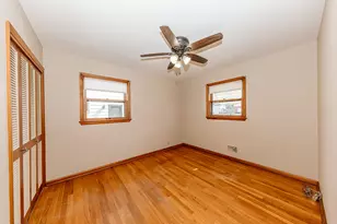 3276 S 69th St, Milwaukee, WI 53219 - Photo 16
