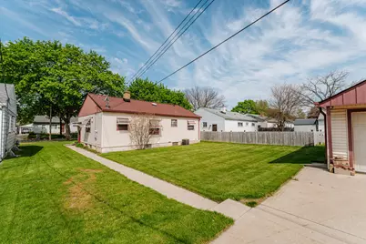 3276 S 69th St, Milwaukee, WI 53219 - Photo 30