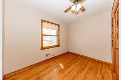 3276 S 69th St, Milwaukee, WI 53219 - Photo 18