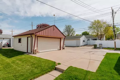 3276 S 69th St, Milwaukee, WI 53219 - Photo 28
