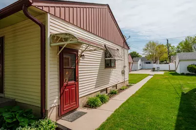 3276 S 69th St, Milwaukee, WI 53219 - Photo 34