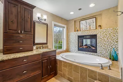 933  Elmwood Way Ct, Richfield, WI 53033 - Photo 30