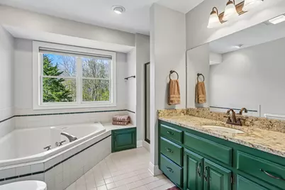 933  Elmwood Way Ct, Richfield, WI 53033 - Photo 42