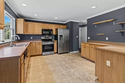 1108 E Pinecrest Ln, Elkhorn, WI 53121 - Photo 2