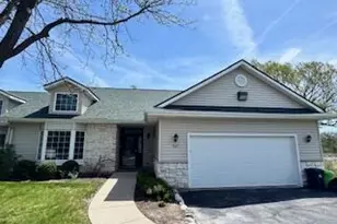 267 Cardinal Ln, Hartland, WI 53029 - Photo 1