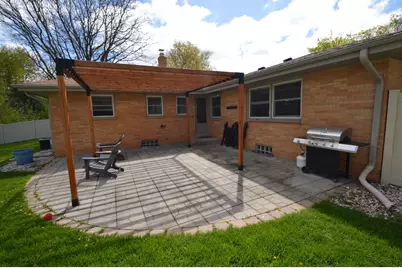 2132  Rambling Rose Rd, Waukesha, WI 53186 - Photo 24