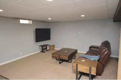 2132  Rambling Rose Rd, Waukesha, WI 53186 - Photo 16