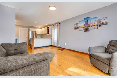 2932 S 8th St, Milwaukee, WI 53215 - Photo 4