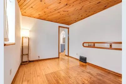 2932 S 8th St, Milwaukee, WI 53215 - Photo 10