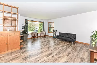 2746 S 77th St, West Allis, WI 53219 - Photo 20