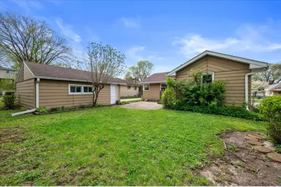 5228 N 107th St, Milwaukee, WI 53225 - Photo 8