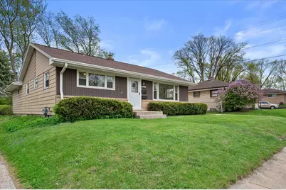 5228 N 107th St, Milwaukee, WI 53225 - Photo 4