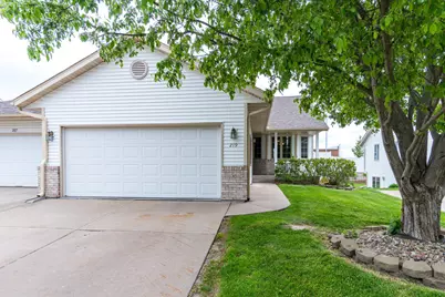 219  Heritage Ln, Onalaska, WI 54650 - Photo 2