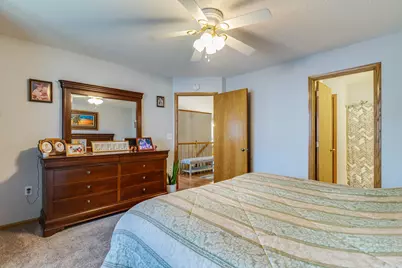 219  Heritage Ln, Onalaska, WI 54650 - Photo 16