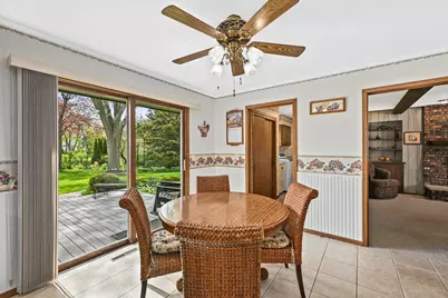 3459  Oak Tree Ln, Racine, WI 53405 - Photo 4