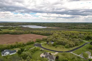 S69W32025 Whitetail Meadows Dr, Mukwonago, WI 53149 - Photo 52