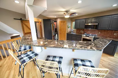 S69W32025  Whitetail Meadows Dr, Mukwonago, WI 53149 - Photo 6