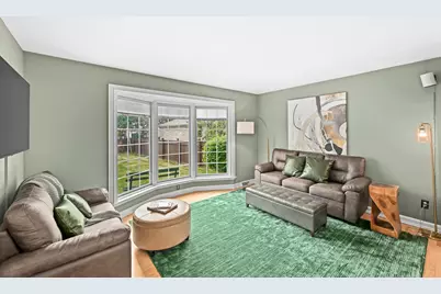 653 N 75th St, Wauwatosa, WI 53213 - Photo 12