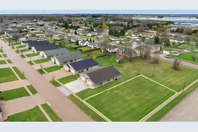 2100 S 21st St, Manitowoc, WI 54220 - Photo 28