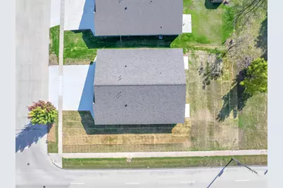 2100 S 21st St, Manitowoc, WI 54220 - Photo 30