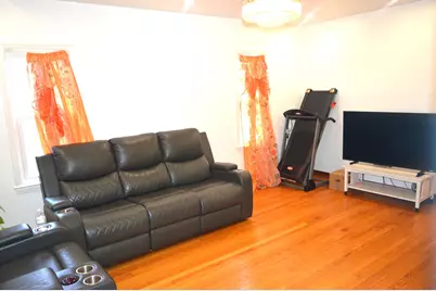 1561 W Morgan Ave, Milwaukee, WI 53221 - Photo 8