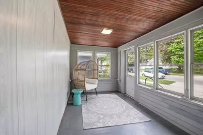 122  Tenny Ave, Waukesha, WI 53186 - Photo 6