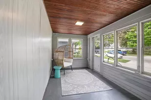 122 Tenny Ave, Waukesha, WI 53186 - Photo 6
