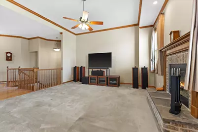6615  Greenhill Dr, Racine, WI 53406 - Photo 8