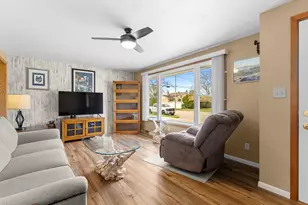 4217 Lowell St, Two Rivers, WI 54241 - Photo 8