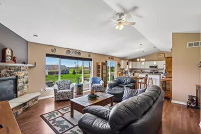 347  Homestead Dr, Twin Lakes, WI 53181 - Photo 10