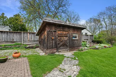 901  Hawthorn Dr, Waukesha, WI 53188 - Photo 22