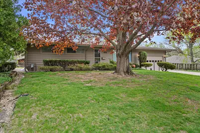 901  Hawthorn Dr, Waukesha, WI 53188 - Photo 28