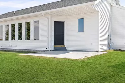 1050  Crockett Dr, Holmen, WI 54636 - Photo 24