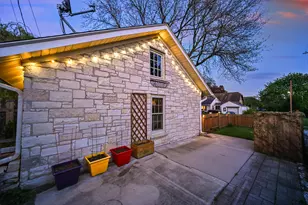 2505 N 81st St, Wauwatosa, WI 53213 - Photo 30