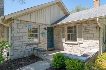 2505 N 81st St, Wauwatosa, WI 53213 - Photo 2