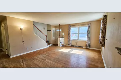 2726  84th St, Kenosha, WI 53143 - Photo 2