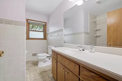 2801 S 72nd St, West Allis, WI 53219 - Photo 20