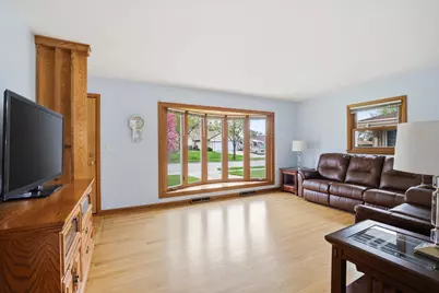 2801 S 72nd St, West Allis, WI 53219 - Photo 4