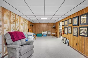 2211 Pleasant Ave, New Holstein, WI 53061 - Photo 18