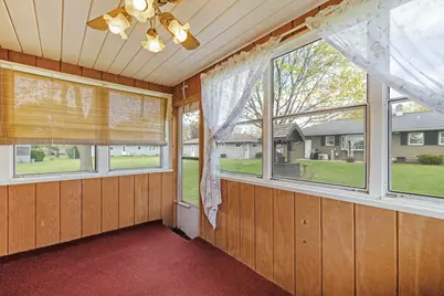2211  Pleasant Ave, New Holstein, WI 53061 - Photo 8