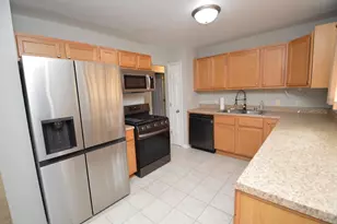 4110 S Troy Ave, Saint Francis, WI 53235 - Photo 2