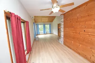 4110 S Troy Ave, Saint Francis, WI 53235 - Photo 10