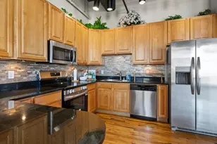 730 N Plankinton Ave, Milwaukee, WI 53203 - Photo 4