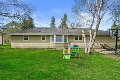 5427 W Spring Ln, Milwaukee, WI 53223 - Photo 30