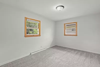 5427 W Spring Ln, Milwaukee, WI 53223 - Photo 24