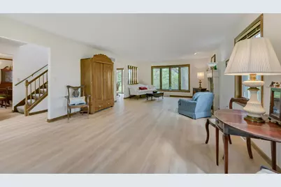 W52N618  Highland Dr, Cedarburg, WI 53012 - Photo 8