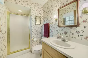 W52N618 Highland Dr, Cedarburg, WI 53012 - Photo 14