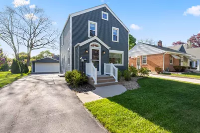 126 N Maple Ter, Oconomowoc, WI 53066 - Photo 2