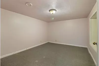 3301 E Carol Ct, Oak Creek, WI 53154 - Photo 16