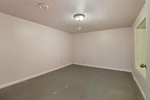3301 E Carol Ct, Oak Creek, WI 53154 - Photo 16